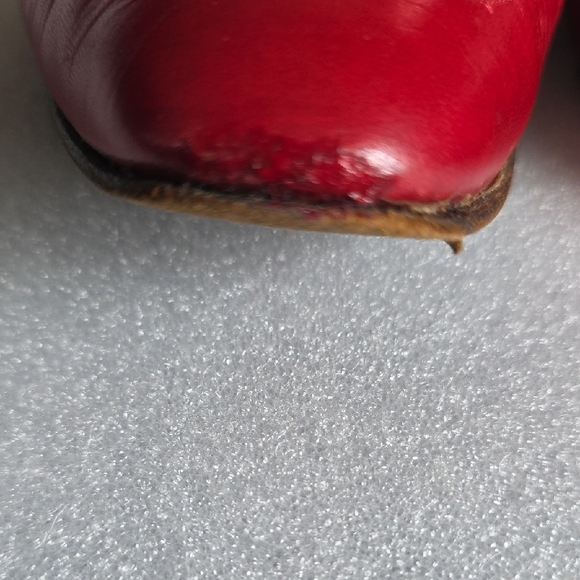 Bally Red and Cream Leather Scalloped Toe Ballet Flats - Picture 12 of 14